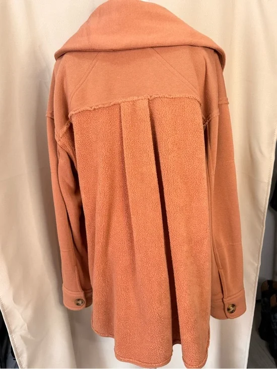 Knox Rose Shacket - Picture 3 of 9